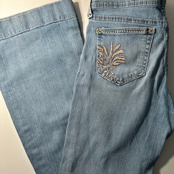 Old Navy Light Blue Flare Jeans with Floral Embroidery - Vintage / Flare - Picture 3 of 12